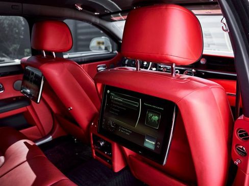 Used 2022 Rolls-Royce Ghost w/ Ghost Package AWD/4WD image 46