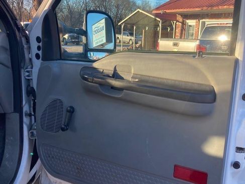 Used 2005 Ford F450 XL RWD image 12