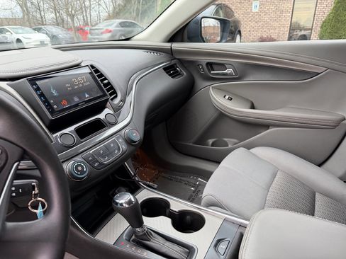 Used 2016 Chevrolet Impala LS w/ Power Convenience Package image 11