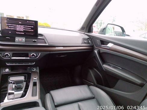 Certified 2023 Audi Q5 2.0T Premium Plus w/ Premium Plus Package image 41