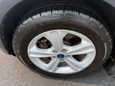 Used 2014 Ford Escape SE w/ Equipment Group 201A AWD/4WD image 9