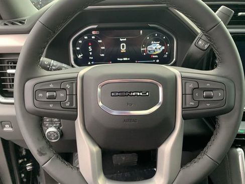 New 2026 GMC Sierra 2500 Denali w/ Denali Reserve Package image 15