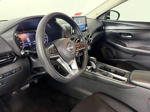 Used 2024 Nissan Sentra SV FWD image 17