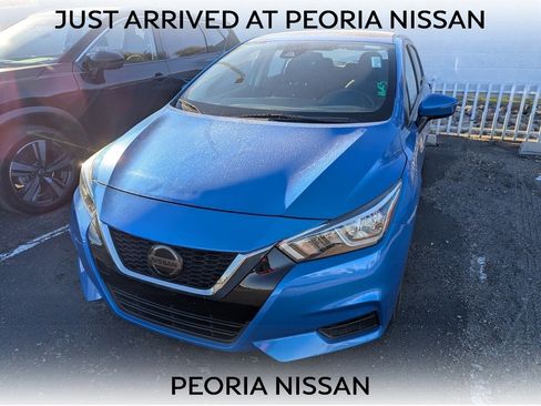 Used 2021 Nissan Versa SV image 1