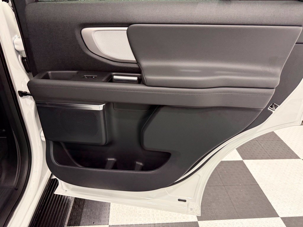 New 2027 Ford Expedition Active AWD/4WD image 34