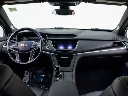 Used 2020 Cadillac XT5 Premium Luxury w/ LPO, Floor Liner Package FWD image 12