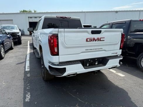 Used 2025 GMC Sierra 1500 AT4 w/ AT4 Premium Package AWD/4WD image 4