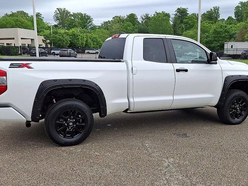 Used 2020 Toyota Tundra SR5 w/ SX Package AWD/4WD image 9