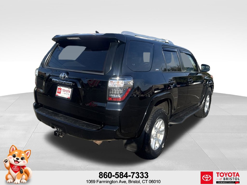 Used 2017 Toyota 4Runner SR5 AWD/4WD image 7
