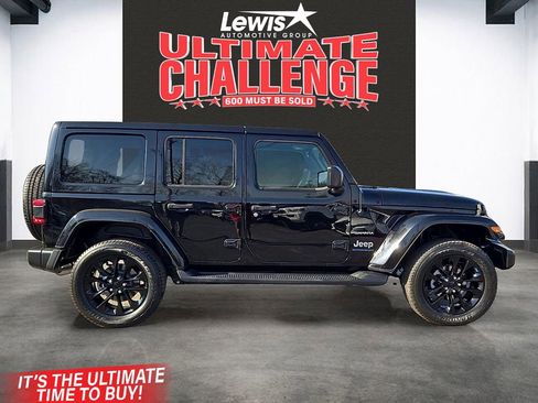 Used 2023 Jeep Wrangler Unlimited Sahara image 5