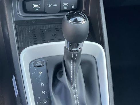 New 2026 Hyundai Venue SEL FWD image 17