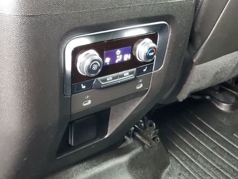 Used 2022 GMC Yukon AT4 w/ Technology Package image 31