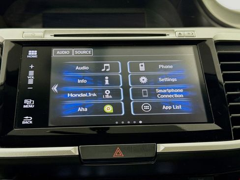 Used 2016 Honda Accord EX image 19