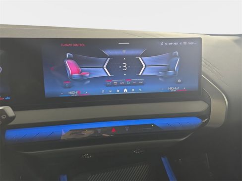 Used 2026 BMW X3 M50 w/ Premium Package image 23