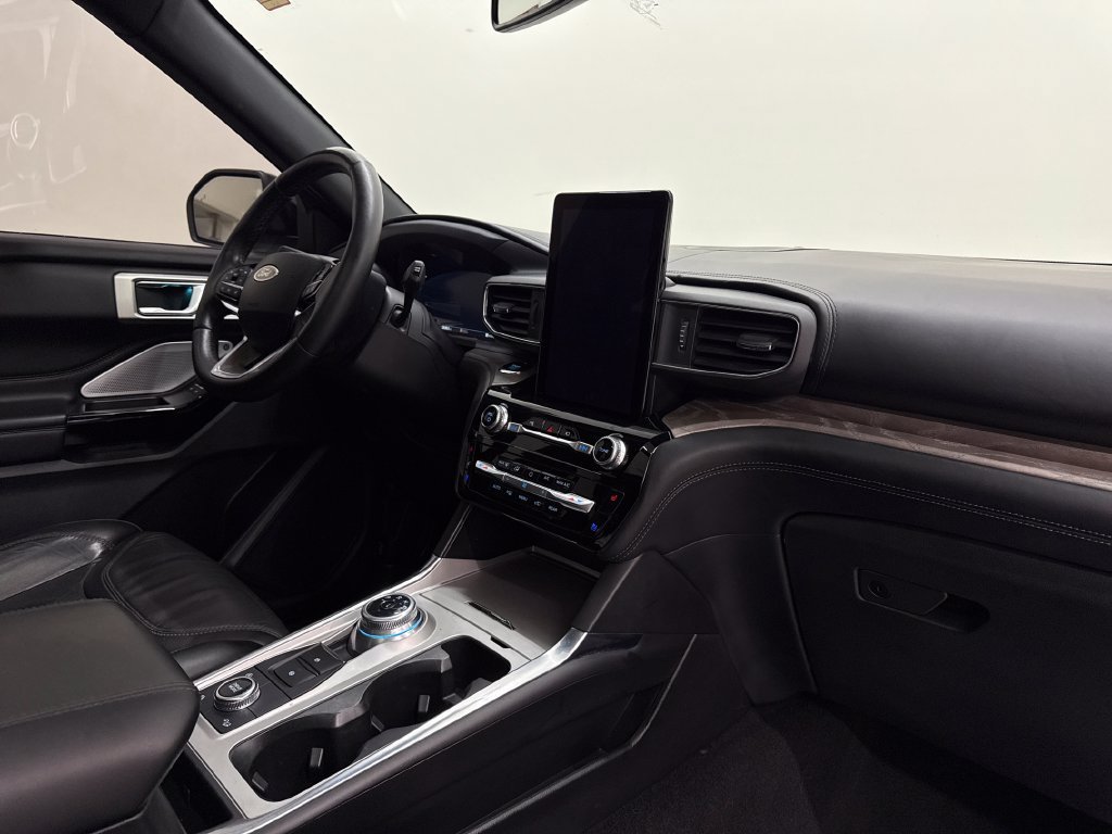 Used 2023 Ford Explorer Platinum AWD/4WD image 29