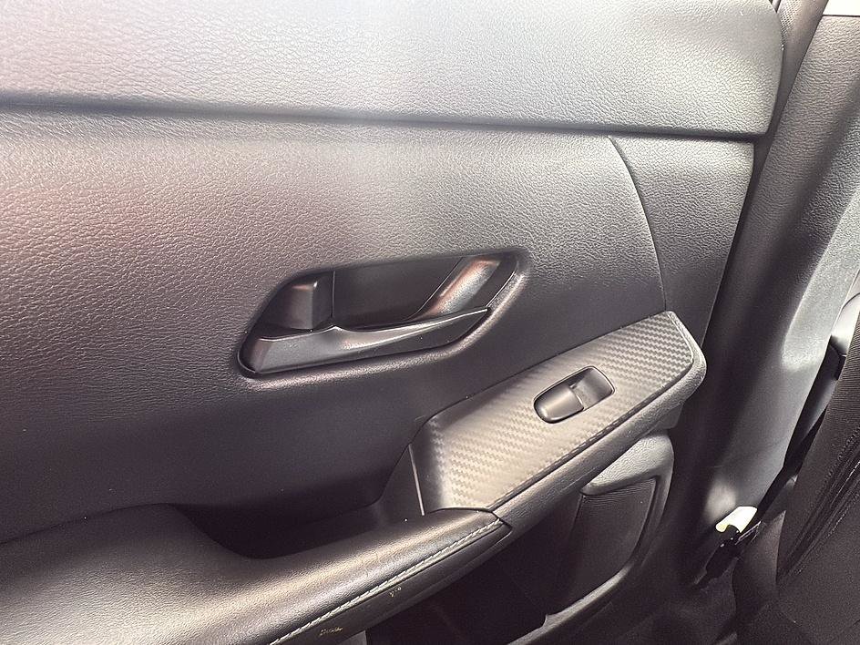 Certified 2025 Nissan Sentra SV FWD image 19