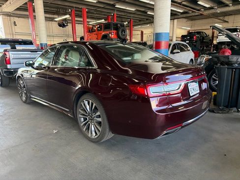 Used 2018 Lincoln Continental Reserve FWD image 3