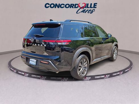 Certified 2025 Nissan Pathfinder SV AWD/4WD image 7