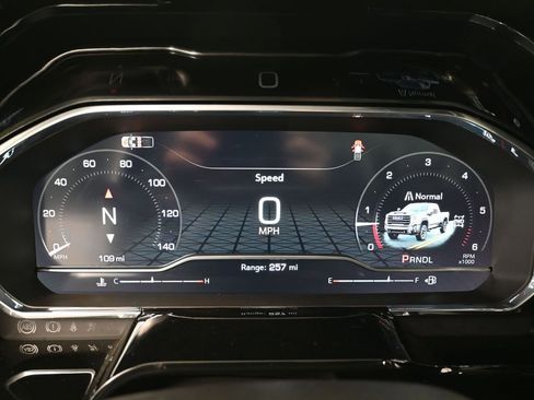 Used 2025 GMC Sierra 2500 SLE image 30