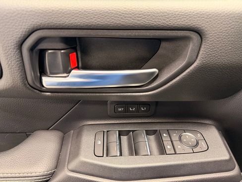 Used 2025 Toyota Land Cruiser image 22