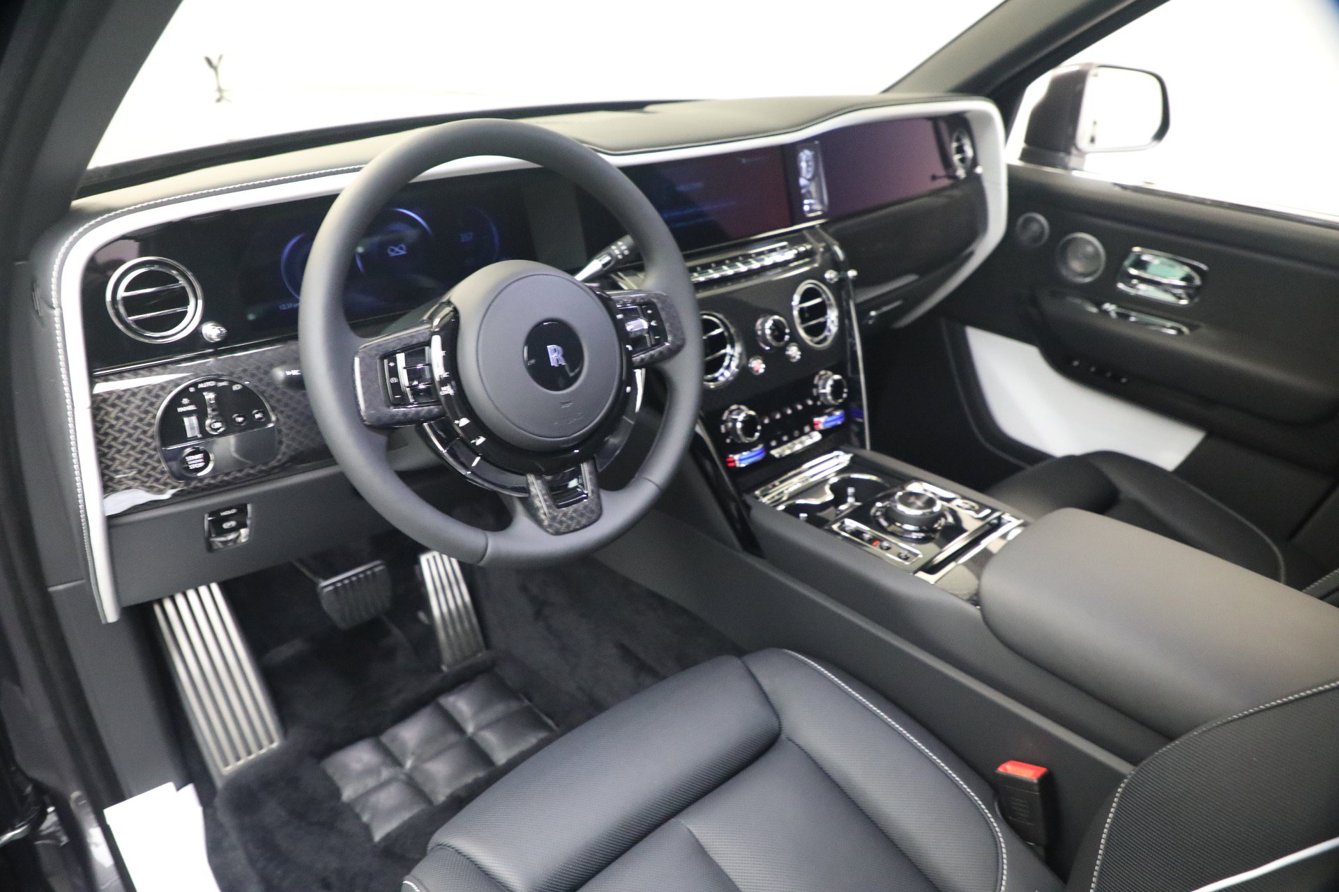New 2027 Rolls-Royce Cullinan Black Badge AWD/4WD image 16