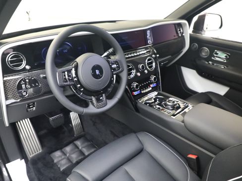 New 2027 Rolls-Royce Cullinan Black Badge AWD/4WD image 16