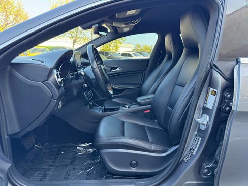 Used 2015 Mercedes-Benz CLA 250 4MATIC image 32