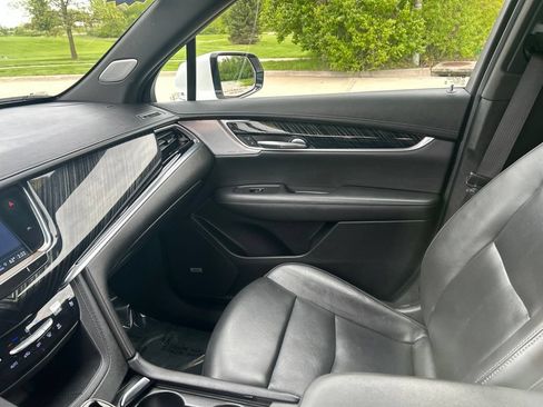 Used 2023 Cadillac XT6 Premium Luxury AWD/4WD image 30