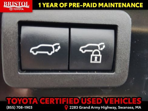 Used 2023 Toyota Prius Prime Premium w/ Advanced Technology Package FWD image 34