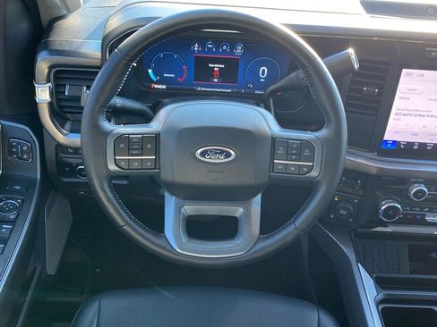 Certified 2024 Ford F250 Lariat w/ Chrome Package image 8