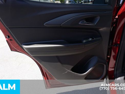 Used 2025 Chevrolet TrailBlazer LT FWD image 55