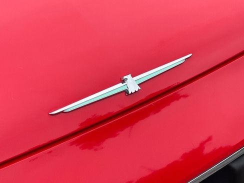 Used 2005 Ford Thunderbird RWD image 25