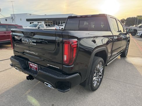 Used 2025 GMC Sierra 1500 Denali Ultimate AWD/4WD image 6