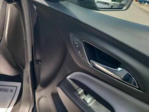 Used 2022 Chevrolet Equinox LT FWD image 30