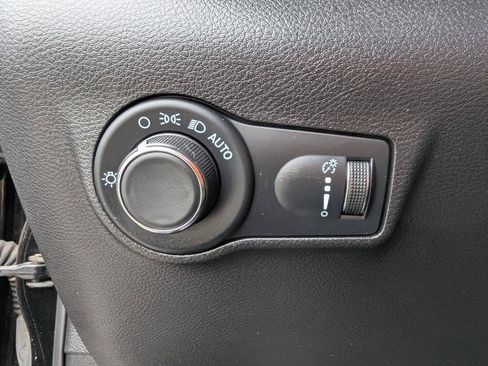 Used 2023 Jeep Compass Sport AWD/4WD image 16