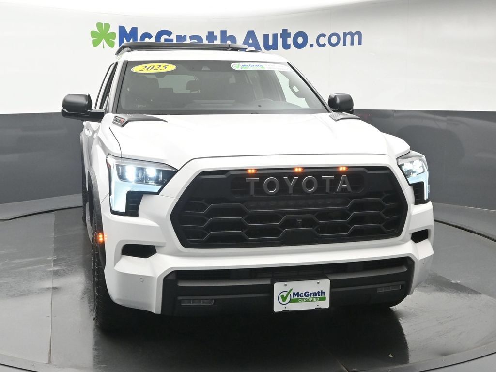 Used 2025 Toyota Sequoia TRD Pro AWD/4WD image 5