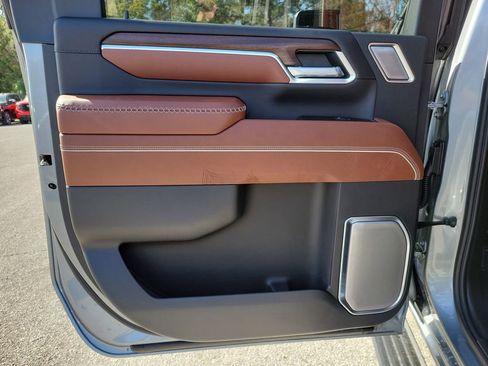 New 2026 GMC Sierra 2500 Denali Ultimate image 12