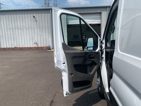 Used 2024 Ford Transit 250 148 Medium Roof Extended AWD image 14