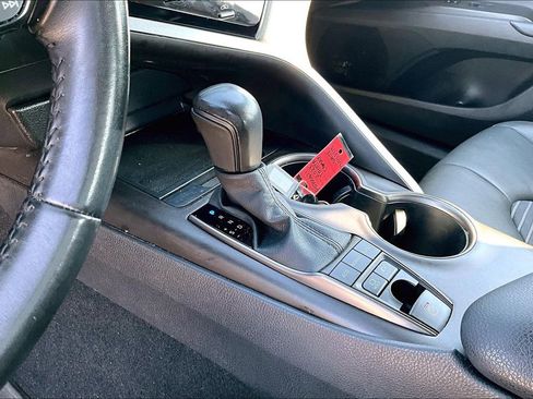 Used 2023 Toyota Camry SE FWD image 12