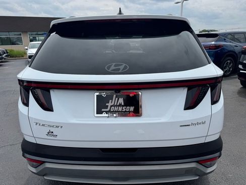 Used 2025 Hyundai Tucson Limited AWD/4WD image 4
