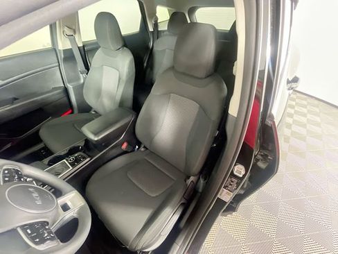 Used 2023 Kia Sportage LX FWD image 20