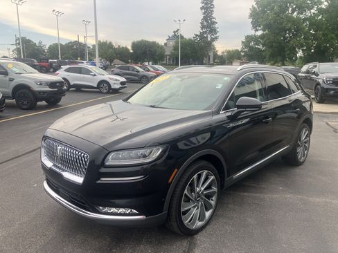 Used 2023 Lincoln Nautilus Reserve w/ Equipment Group 202A AWD/4WD image 3