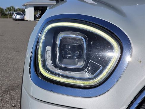 Used 2021 MINI Cooper Countryman Oxford Edition image 11