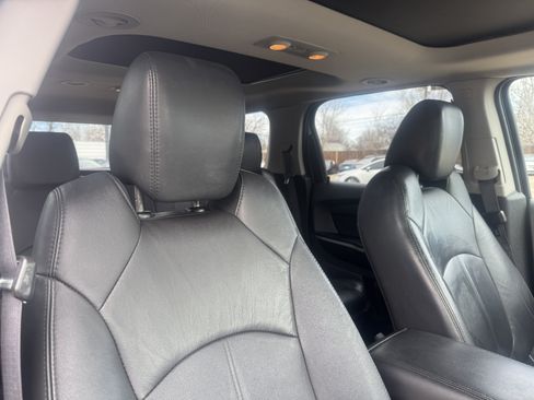 Used 2012 GMC Acadia SLT image 22