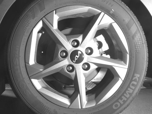 Used 2025 Kia K4 LXS image 14