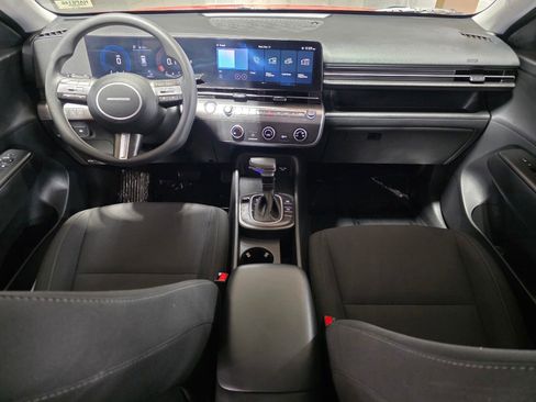 Certified 2024 Hyundai Kona SE image 18