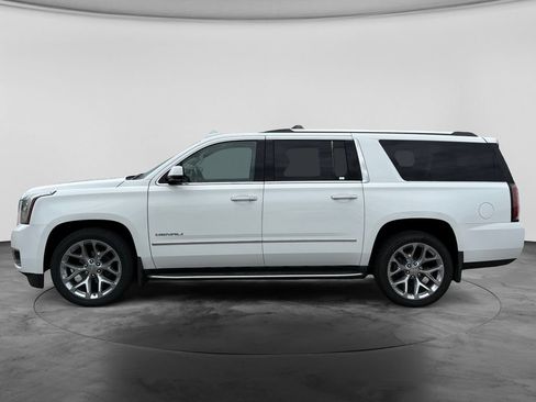 Used 2017 GMC Yukon XL Denali w/ Open Road Package AWD/4WD image 5
