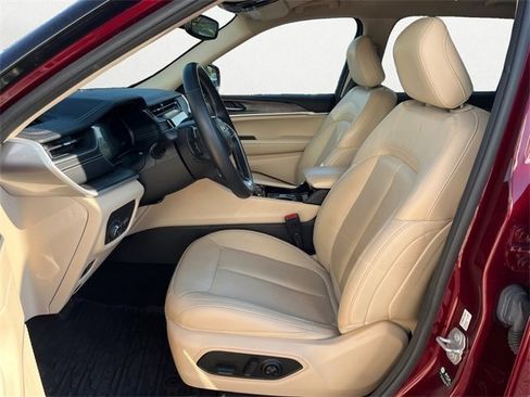 Used 2021 Jeep Grand Cherokee L Limited image 10