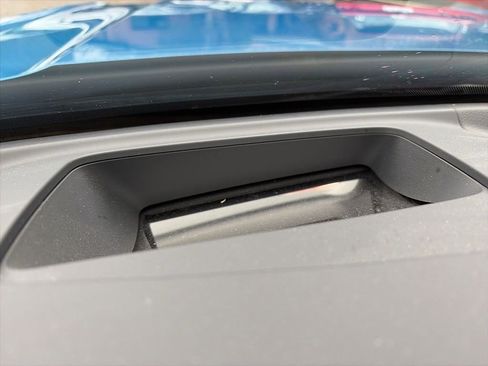 Used 2024 Volkswagen Atlas Cross Sport SEL R-Line image 11