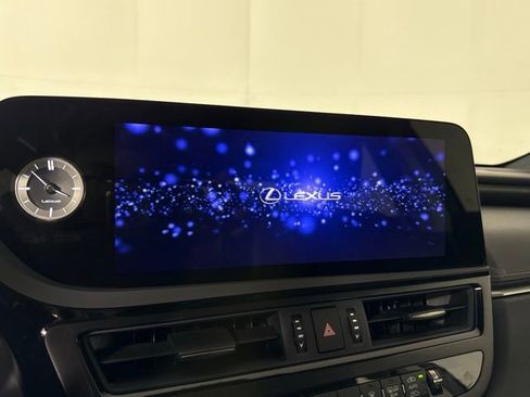 Certified 2025 Lexus ES 300h 300h image 22